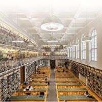 Wnątrze zabytkowej biblioteki